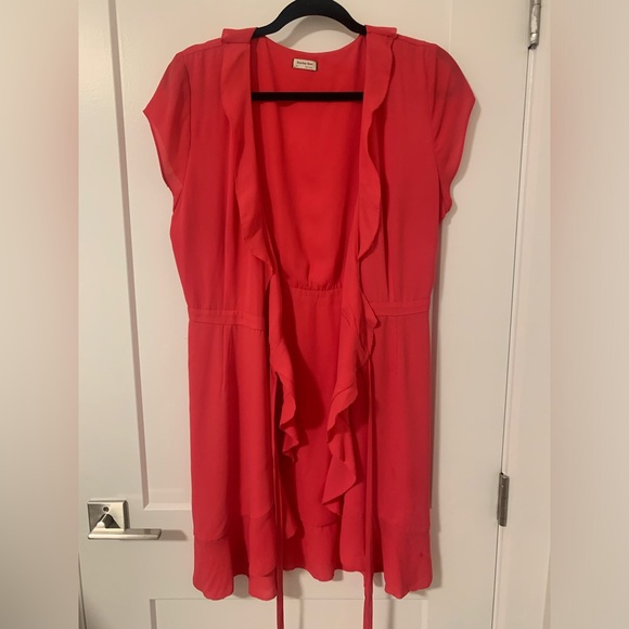 Aritzia Sunday Best Savoy Dress Bright Pink - Picture 2 of 6
